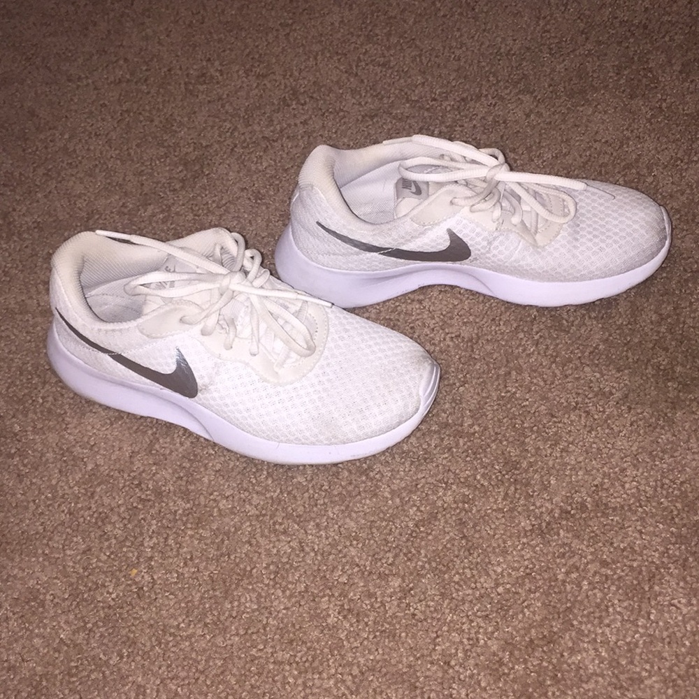 White Nike Tanjuns